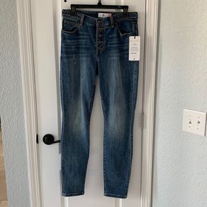 Cabi style 5694 button fly skinny size 8 NWT